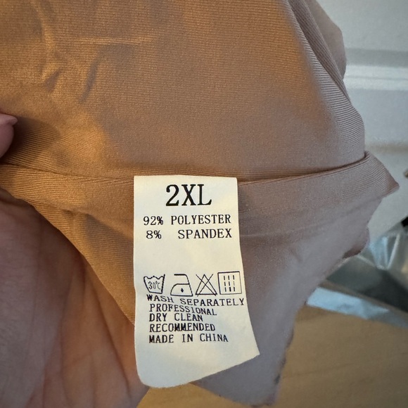 Plus Size Tanned Crop Top In 2x - Picture 4 of 4